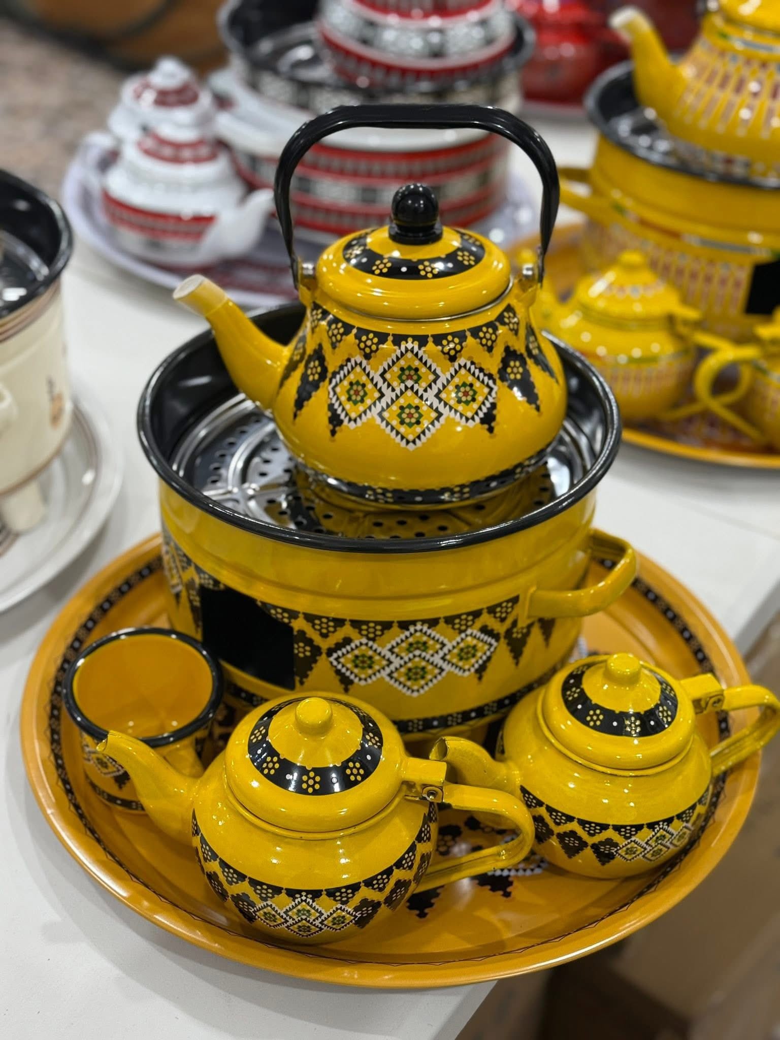 "طقم الشاي الفاخر ☕✨ - لمة زمان برستيج اليوم"